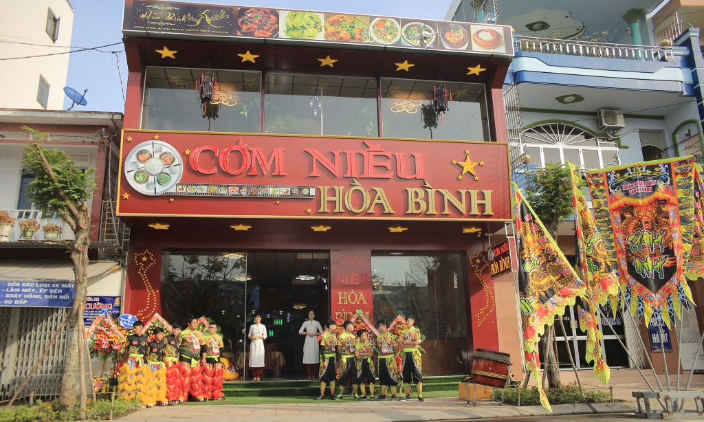 tổ chức khai trương cửa hàng tại Gò Vấp