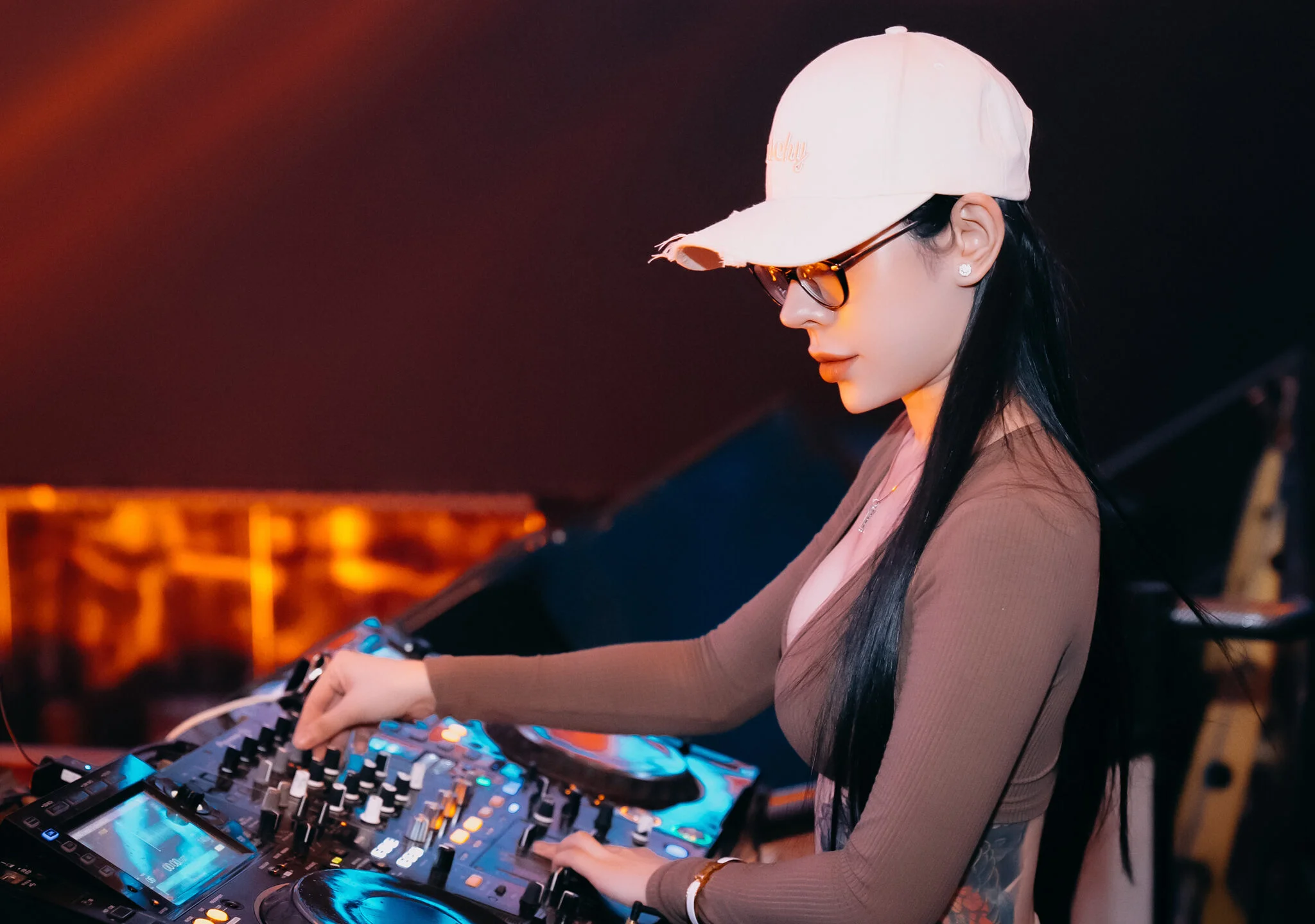 Những điều cần lưu ý về Hợp đồng thuê DJ