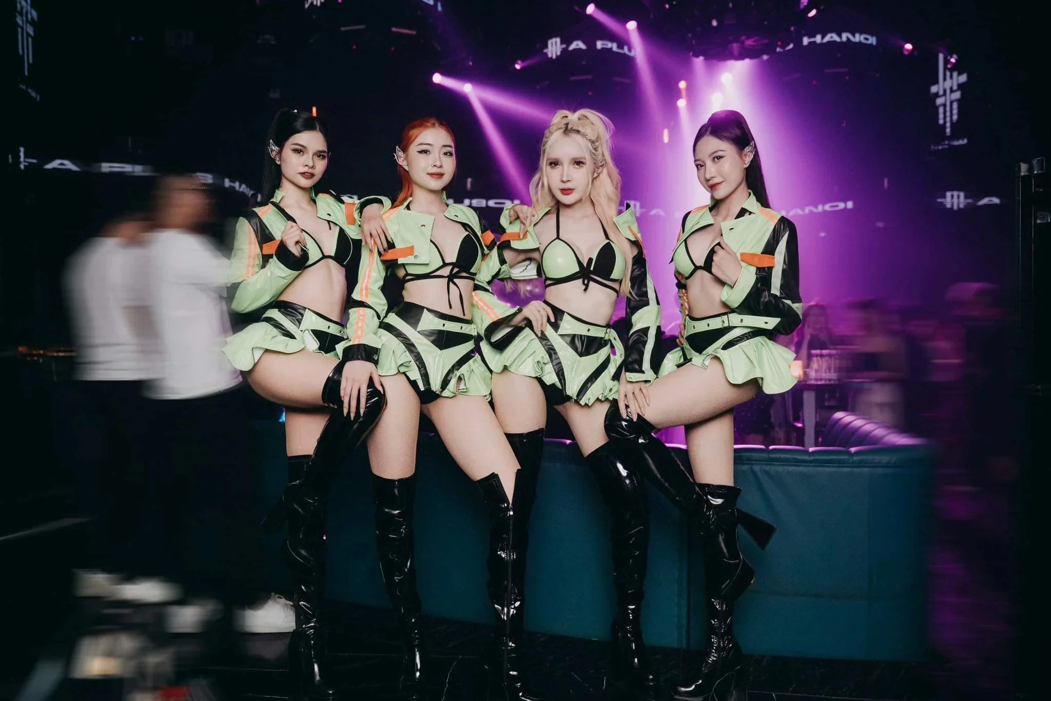 Phạm Gia Media: Nâng Tầm Đêm Club Của Bạn Với Dancer Sexy Chuyên Nghiệp