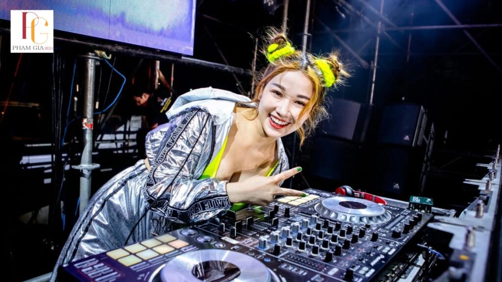 DJ sự kiện lớn: Truyền thông hình ảnh hiệu quả