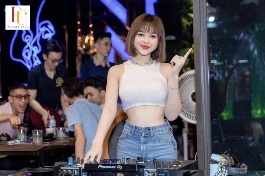 Tìm hiểu chi tiết về Club DJ