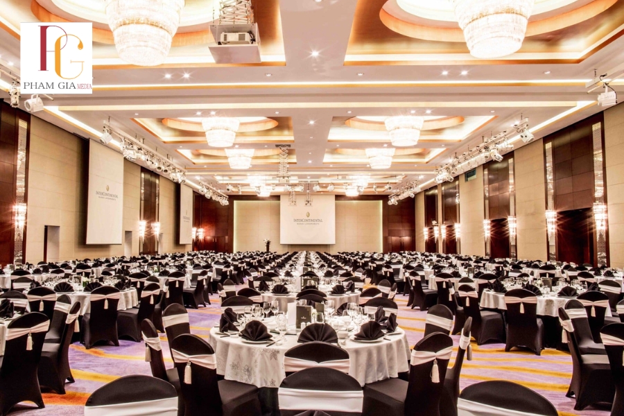 Dịch vụ trọn gói của đơn vị tổ chức tiệc cuối năm Hồ Chí Minh