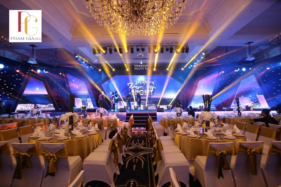 Lưu ý khi tổ chức tiệc cuối năm về truyền thông và hình ảnh