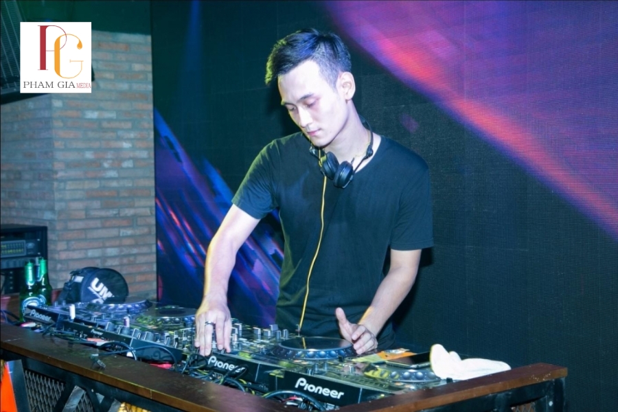 Vì sao nên Thuê dj nam party cho sự kiện?