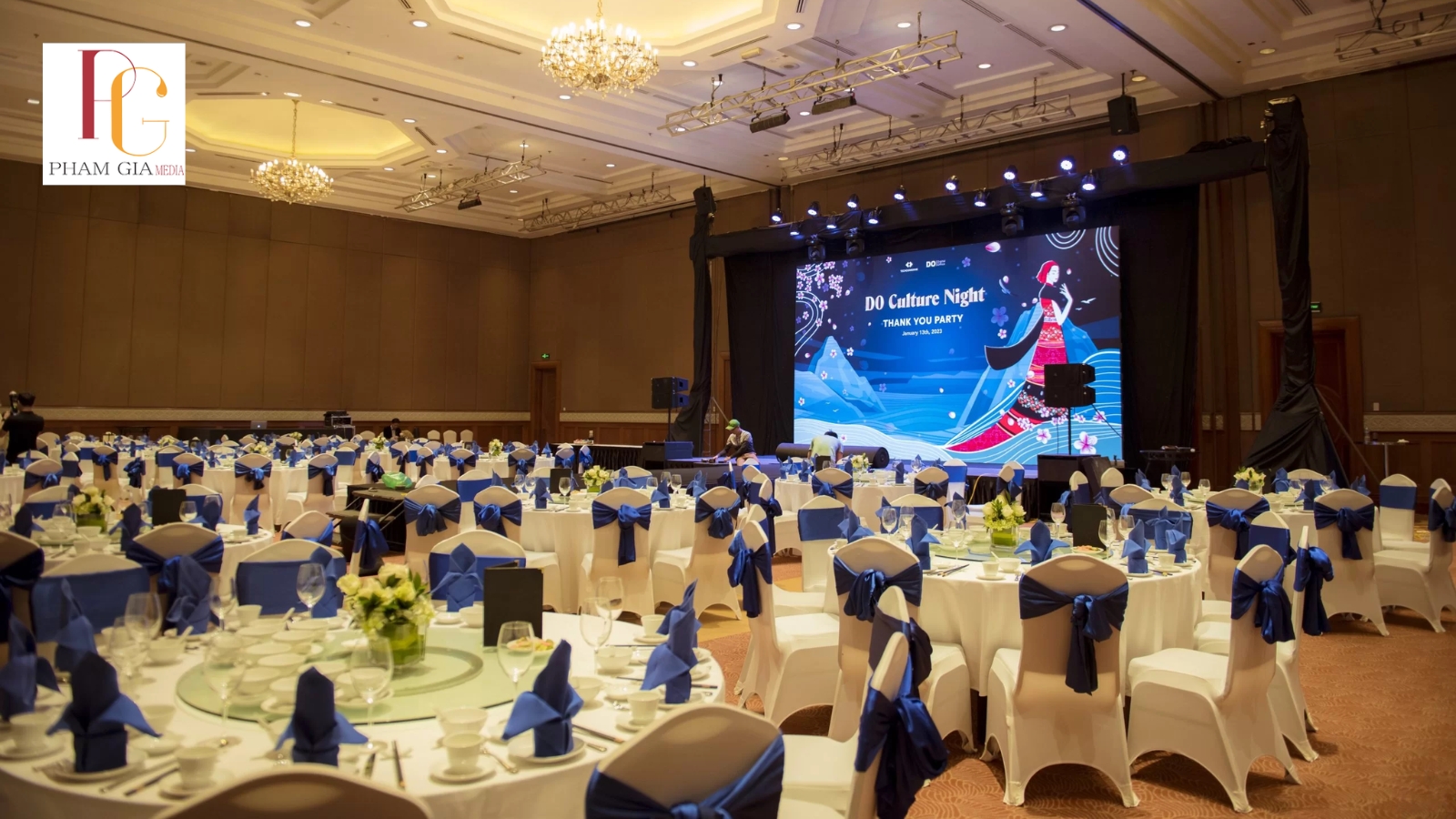 Tổ chức tiệc cuối năm công ty lớn chuyên nghiệp