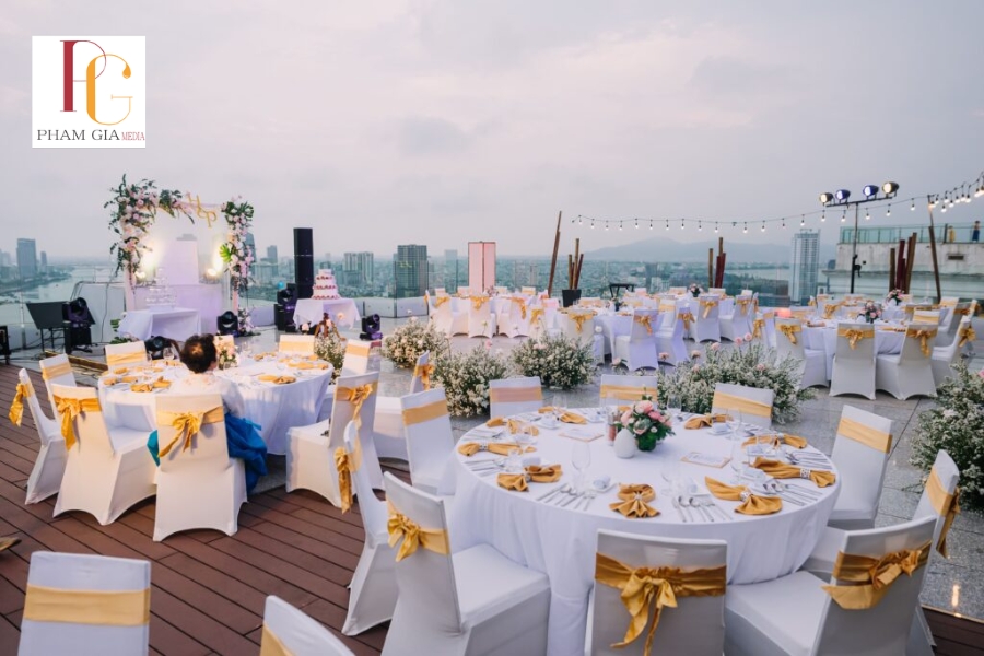 Những Ý Tưởng Tiệc Cuối Năm Độc Đáo Được Yêu Thích