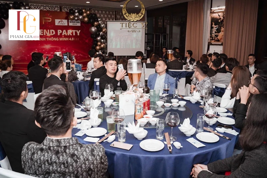 Những hạng mục cần chuẩn bị khi tổ chức tiệc cuối năm nhân viên