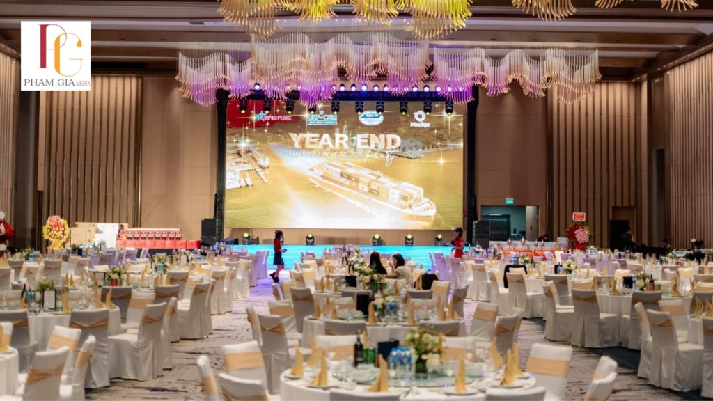 Tổ Chức Tiệc Cuối Năm Startup Chuyên Nghiệp Trọn Gói