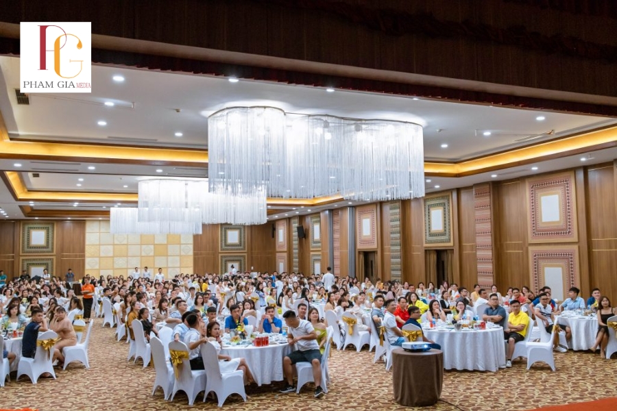 Lợi Ích Khi Tổ Chức Tiệc Cuối Năm Startup Chuyên Nghiệp