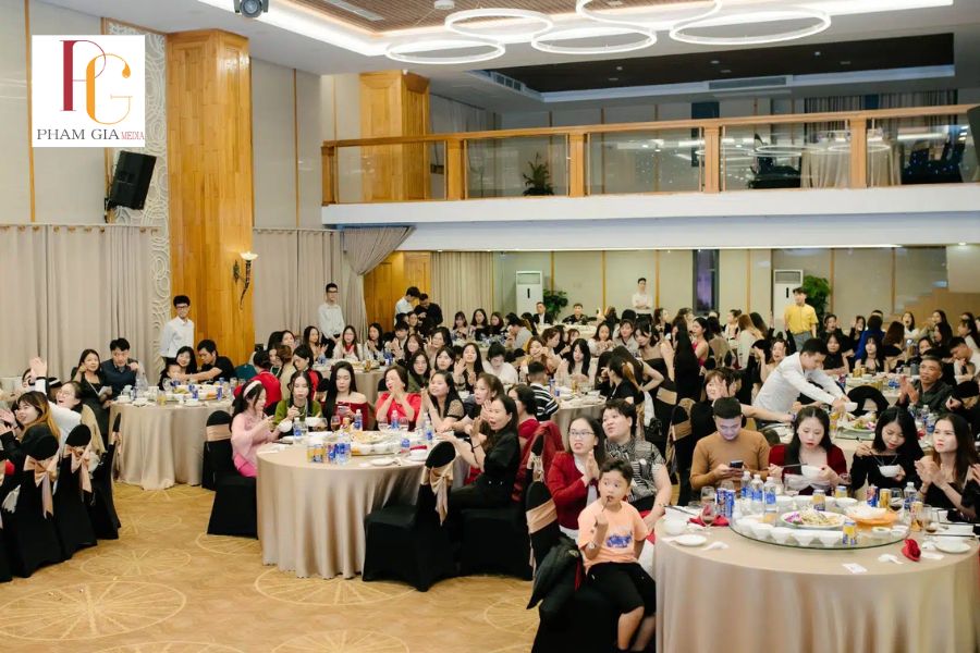 Tổng quan về nhu cầu tổ chức tiệc cuối năm tại Đà Nẵng