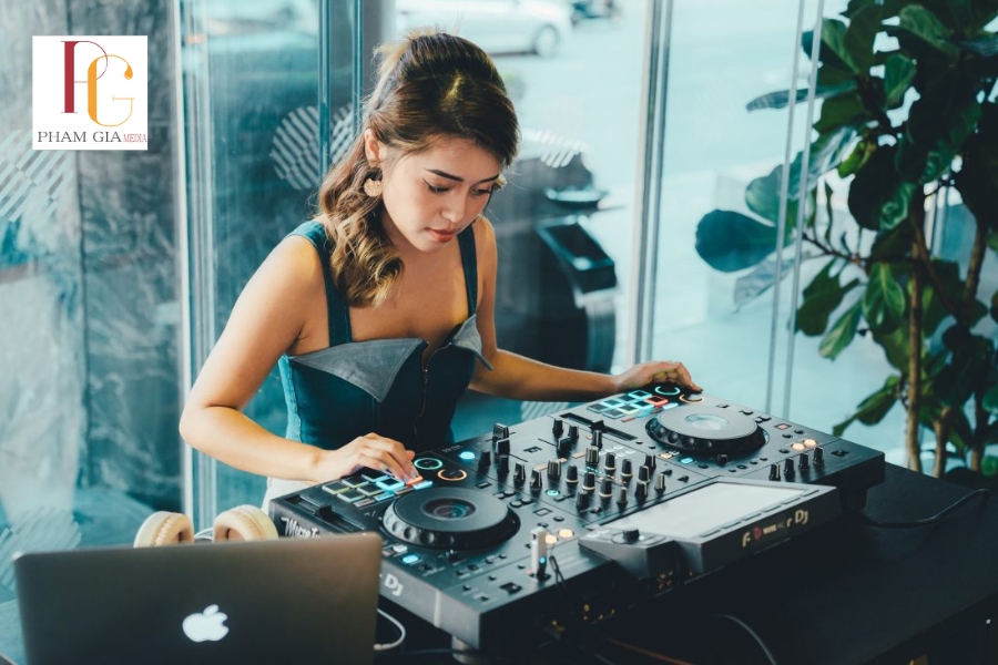 Bảng Giá Thuê DJ Party tham khảo trên thị trường