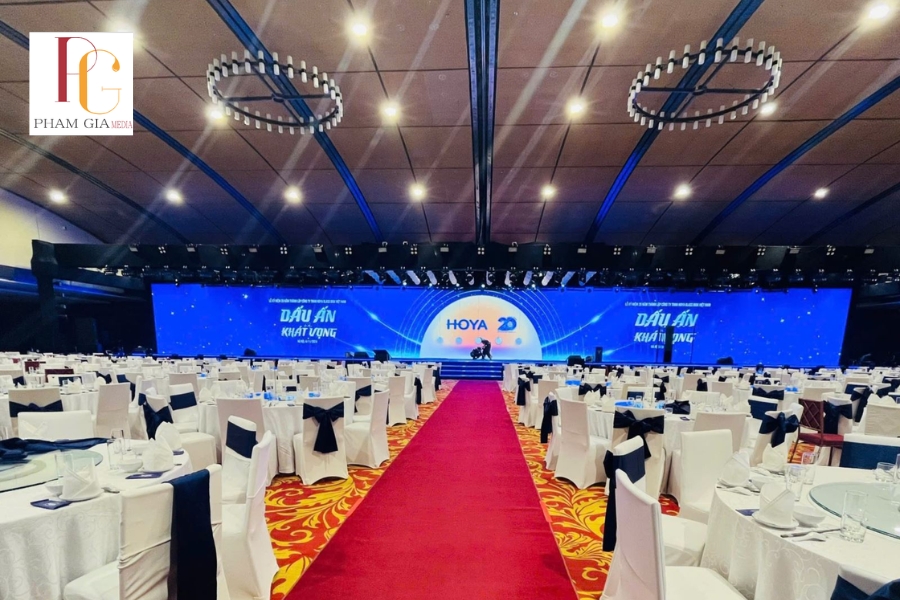 Vai trò của Kịch Bản MC Year End Party trong sự kiện cuối năm