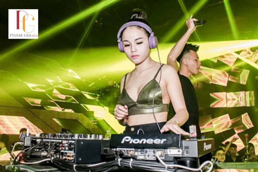 Thuê DJ Club Tại Phạm Gia Media Có Gì Nổi Bật?