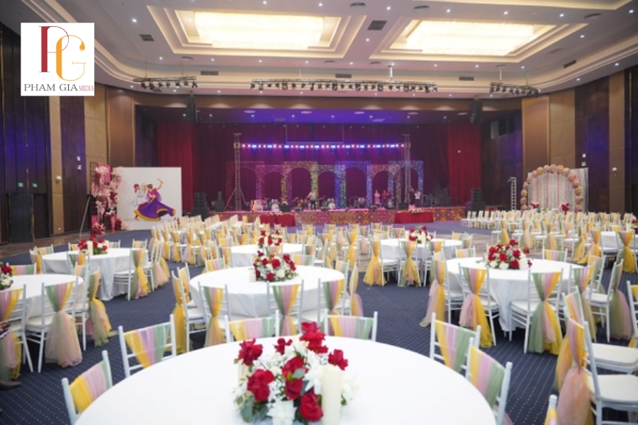 Nhóm nhảy tiệc cuối năm - mở màn ấn tượng trong ý tưởng tổ chức YEP