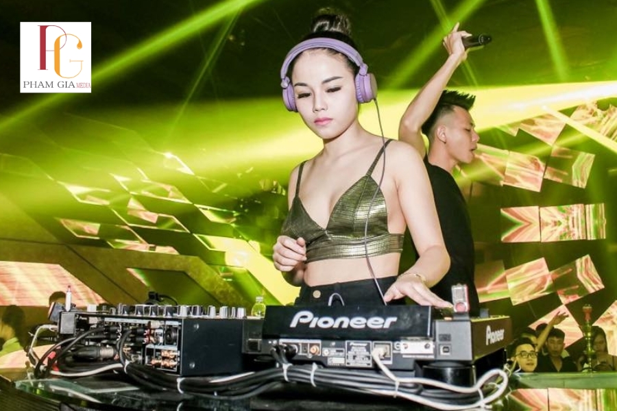 Lợi ích khi sử dụng DJ Acoustic Mix trong không gian lounge