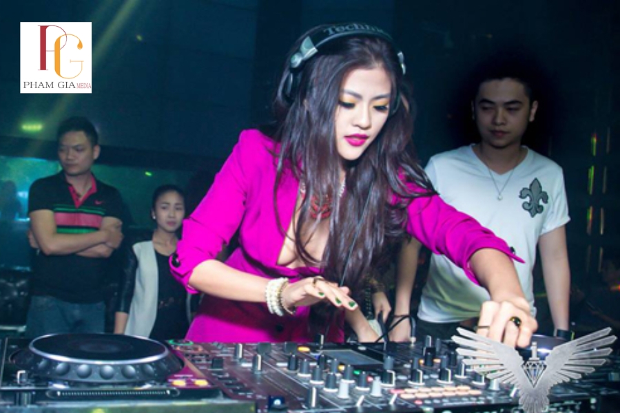 Dịch vụ DJ Techno thuê tại Phạm Gia Media có gì nổi bật?