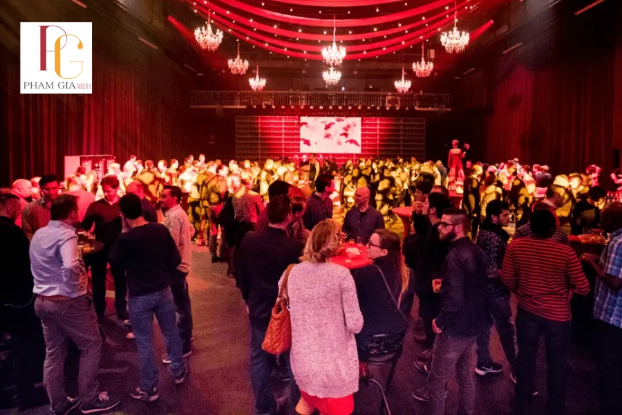 Kịch Bản Tiệc Year End Party Là Gì? Vì Sao Quan Trọng?