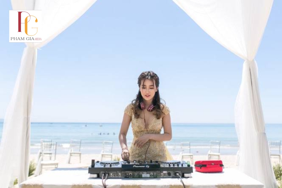 Vì sao Thuê DJ Beach Party đang trở thành xu hướng cho tiệc biển?