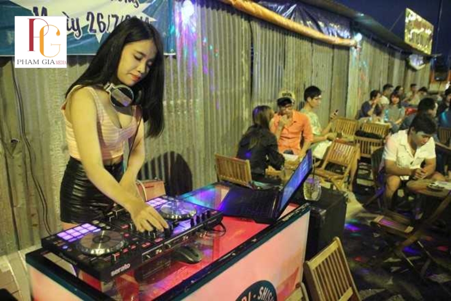 Vì sao doanh nghiệp nên Thuê DJ Ra Mắt Sản Phẩm?