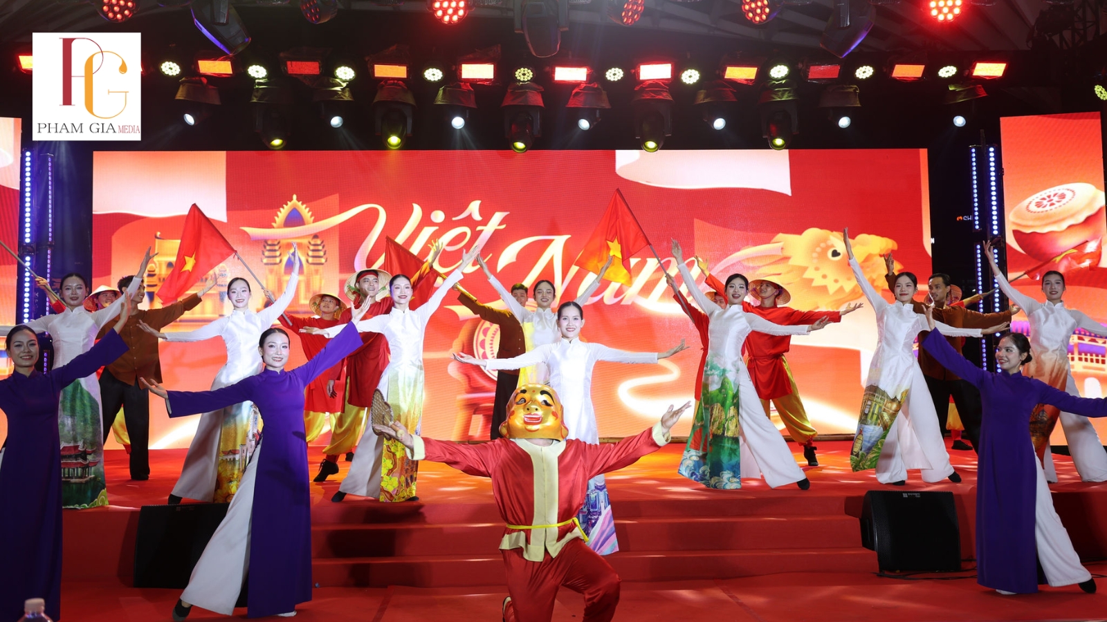 Company Annual Party: Cách Tổ Chức Sự Kiện Đáng Nhớ