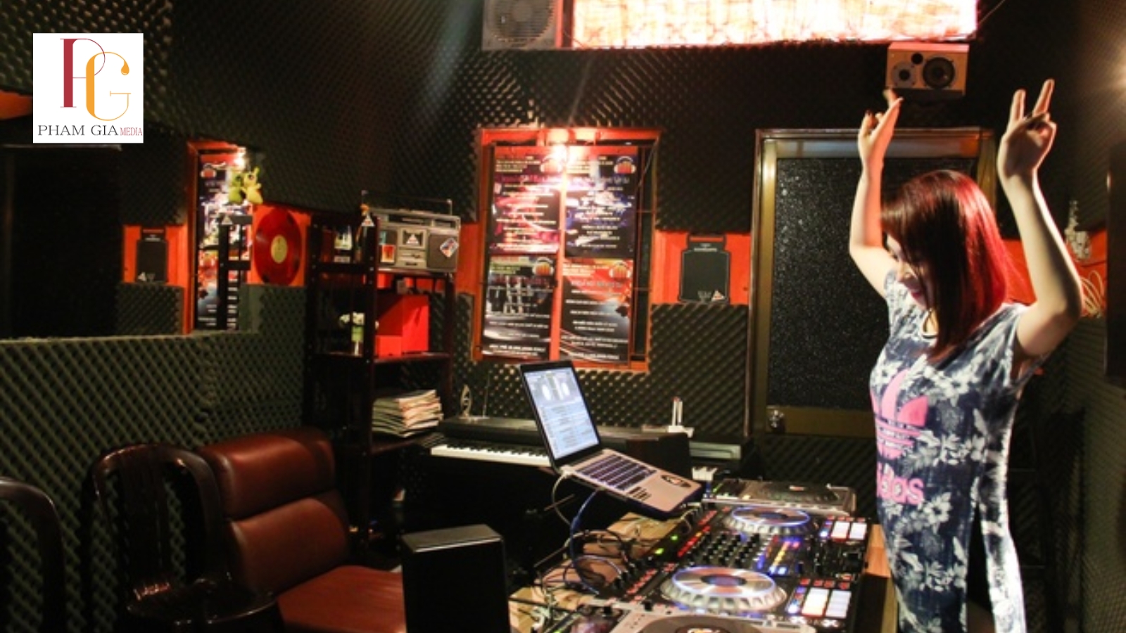 Thuê DJ Award Party: Tạo Điểm Nhấn Cho Đêm Trao Giải