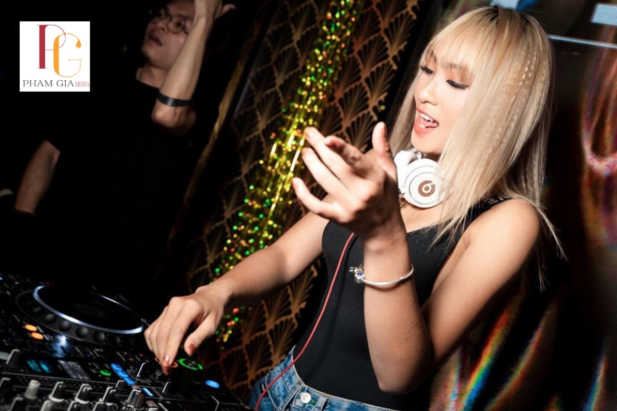Dịch Vụ Thuê DJ Brand Party Tại Phạm Gia Media