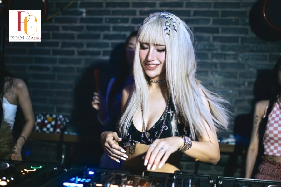 Các Yếu Tố Cần Chuẩn Bị Khi Thuê DJ Cho Brand Party