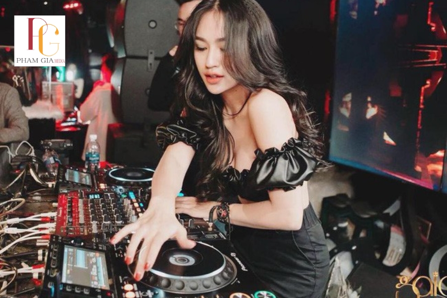 Phạm Gia Media Tư Vấn Gói Thuê DJ Đám Cưới Phù Hợp